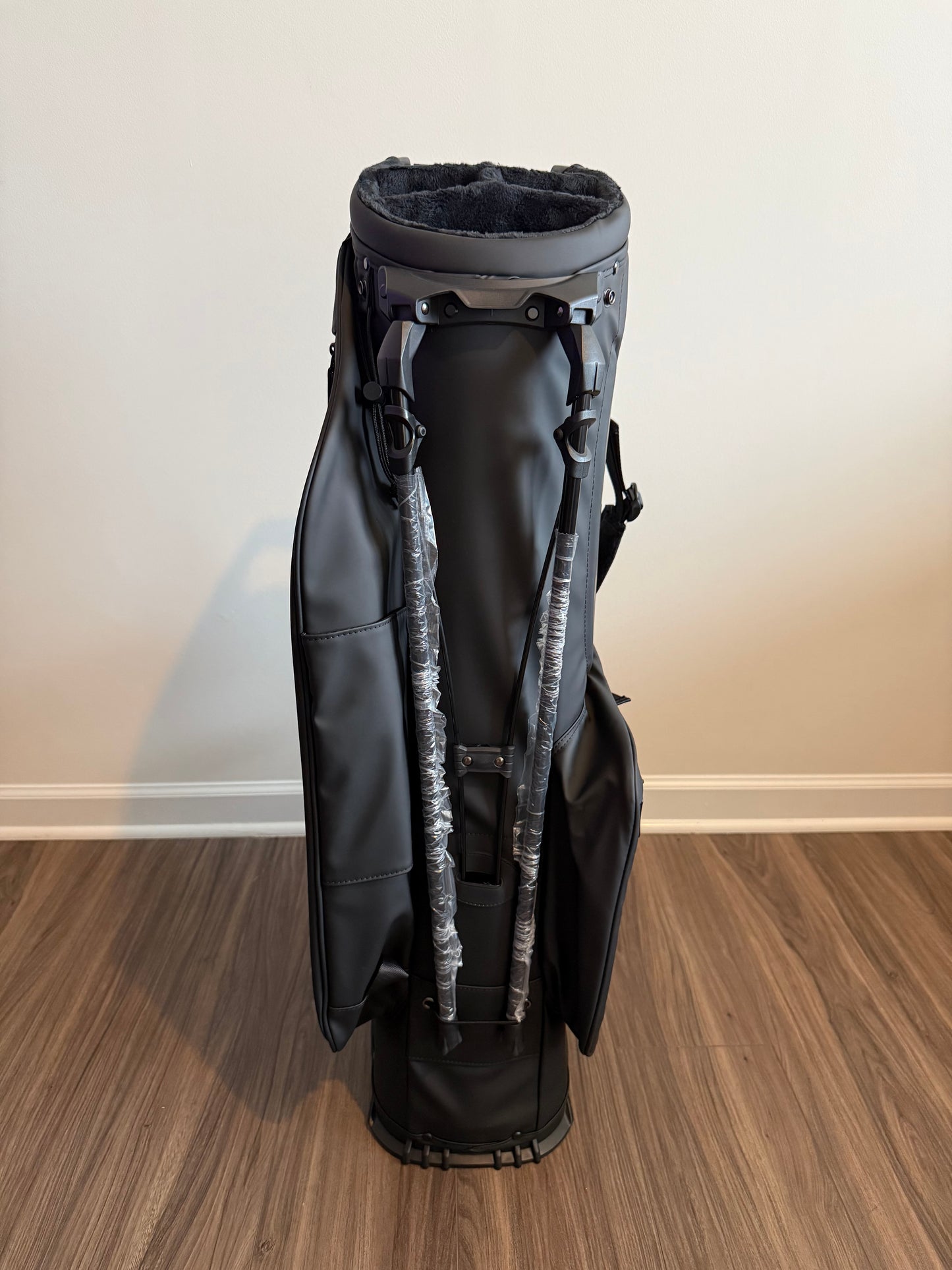LowBoyz 6-Way Luxury Stand Bag